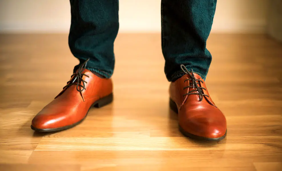 how-to-stop-shoes-from-making-squeaking-noise