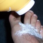 How to Apply Foot Powder