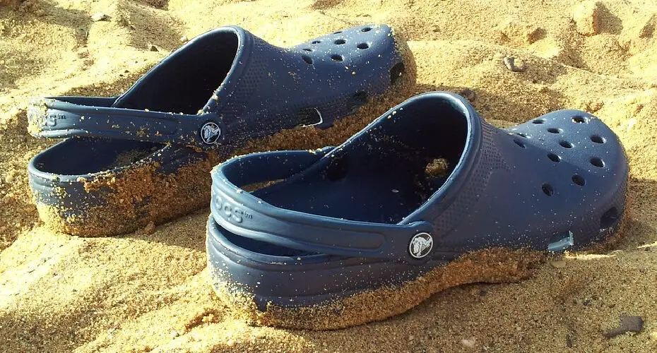 How to Get Sand Out of Shoes