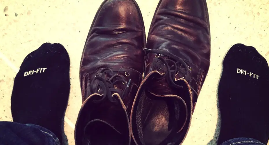 Best Shoes to Wear Through Airport Security