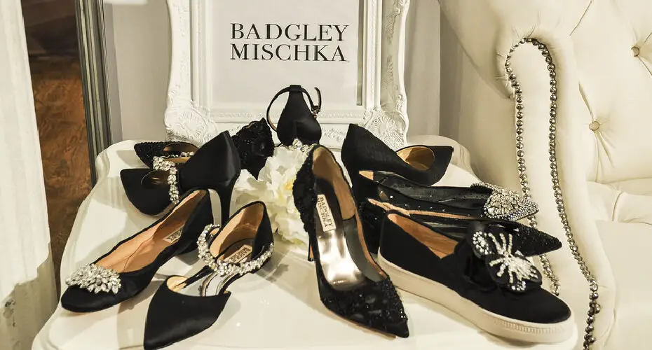 Does Badgley Mischka Shoes Run Small