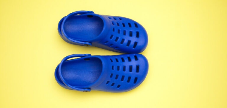 How to Stop Shoes From Making Suction Noise - 10 Easy Steps - How To Stop Sandals From Making Suction Noise